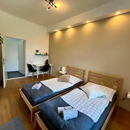 Studio-apartment In Zentraler Lage *